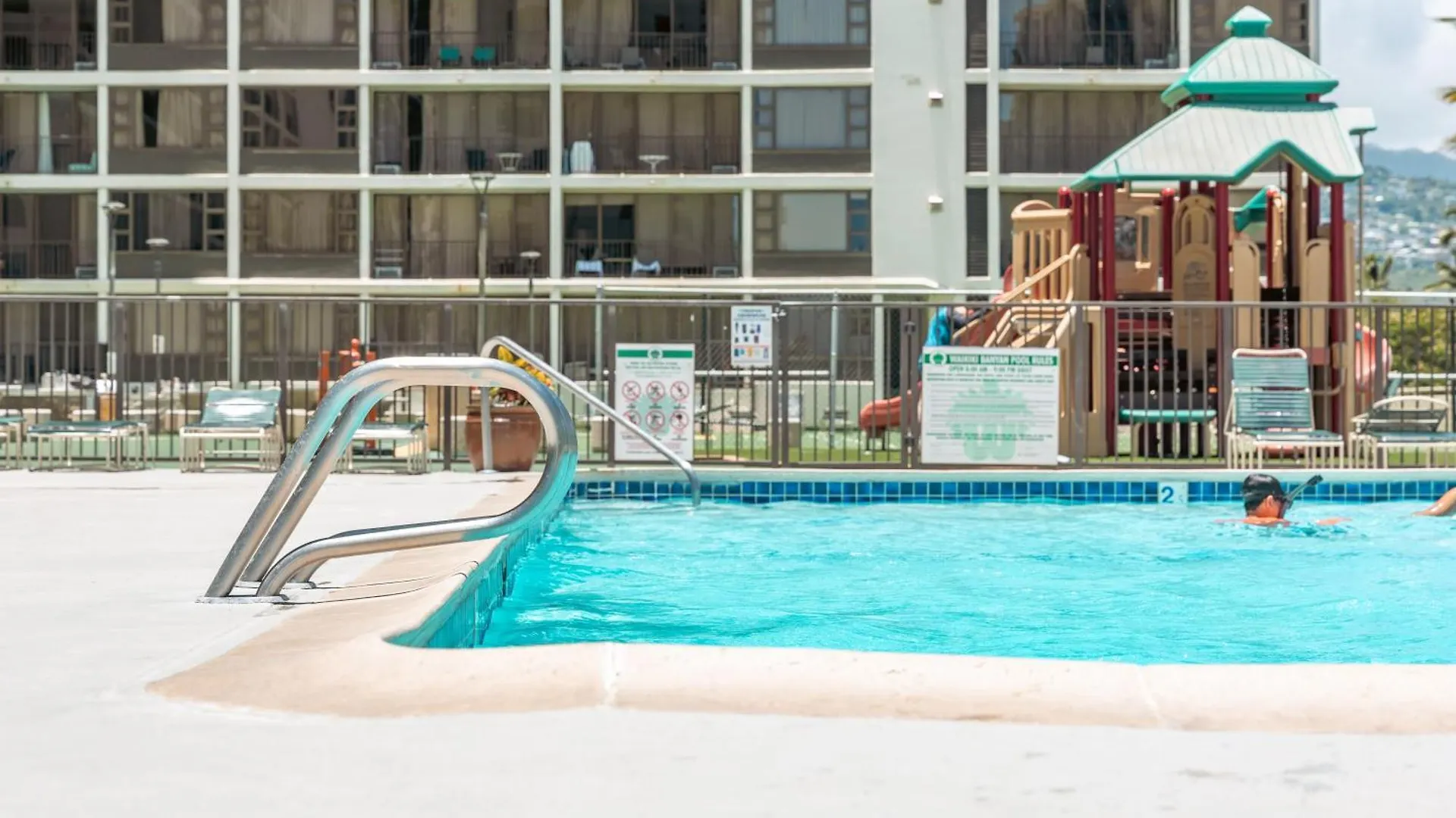 Apartment 1Br Condo With Beautiful Mountain Views And Free Parking! Honolulu