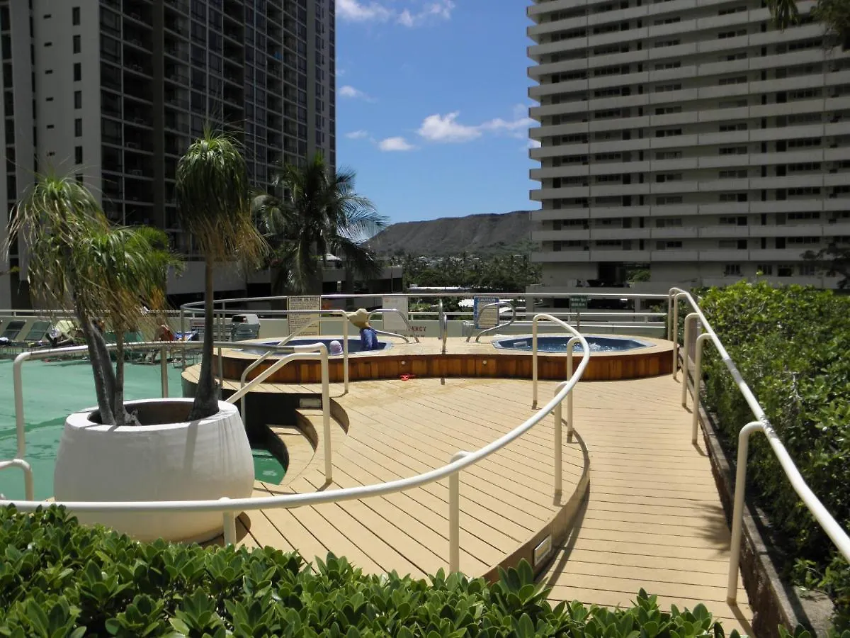 1Br Condo With Beautiful Mountain Views And Free Parking! Honolulu